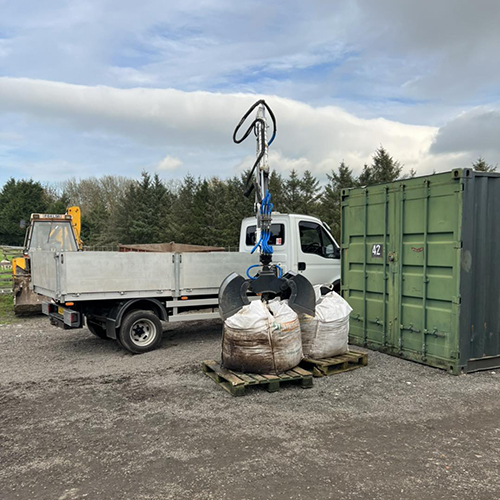 A1 Rubbish Removal at Work
